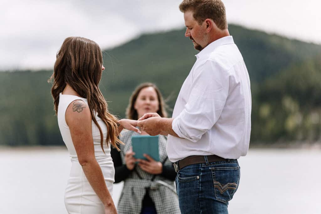 Banff Weddings at Lake Minnewanka