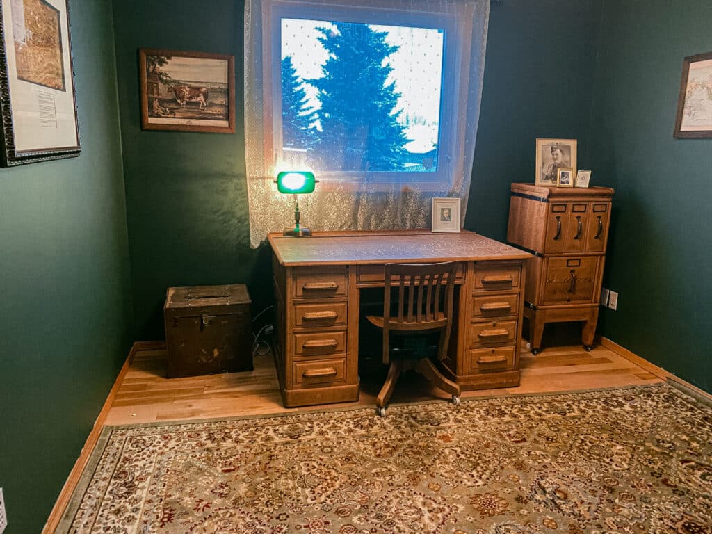 19th-century-office-makeover