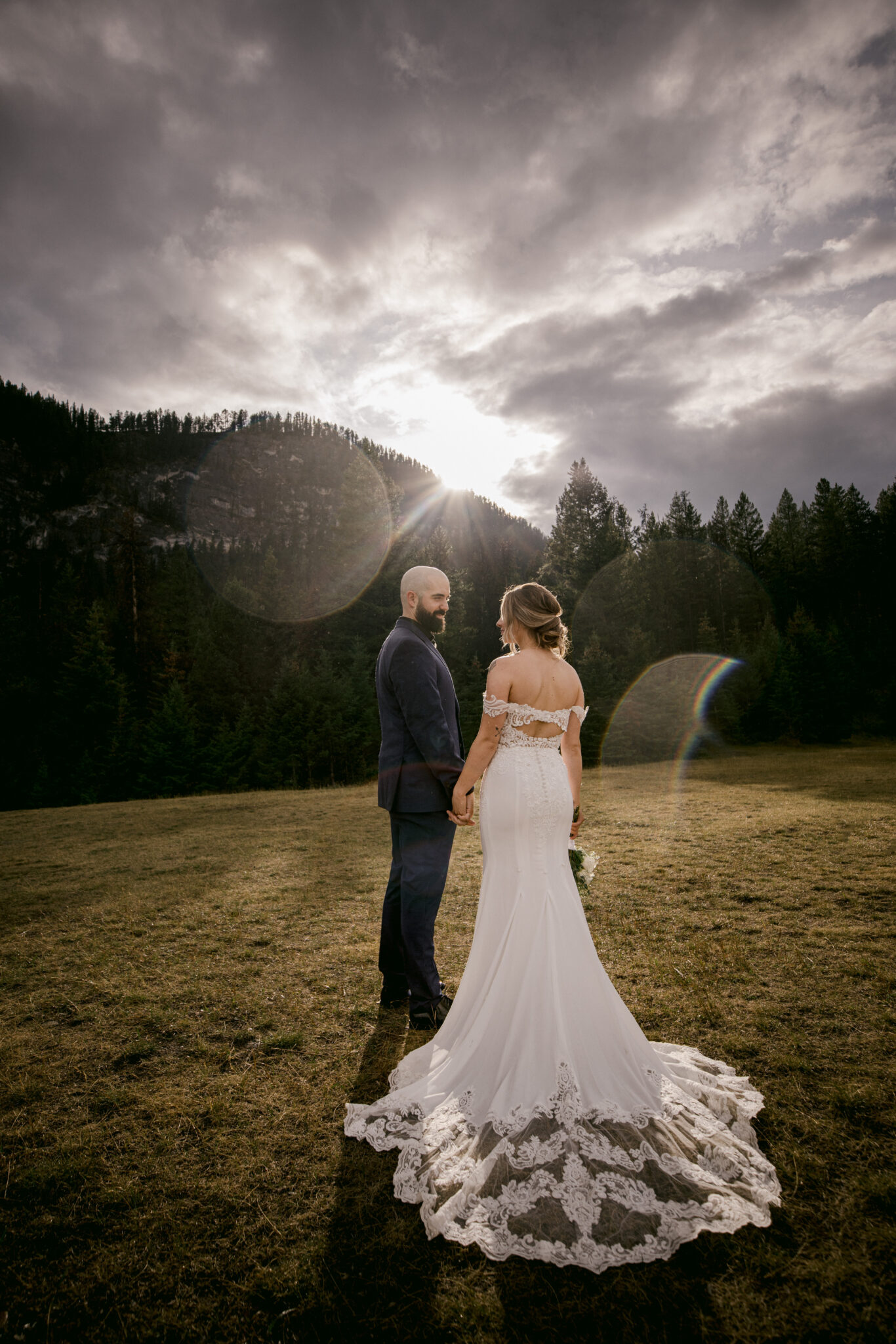 wedding-at-tunnel-mountain